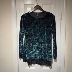 Snoskins Women's Long Sleeve Abstract Print Top Size Small Artsy Abstract